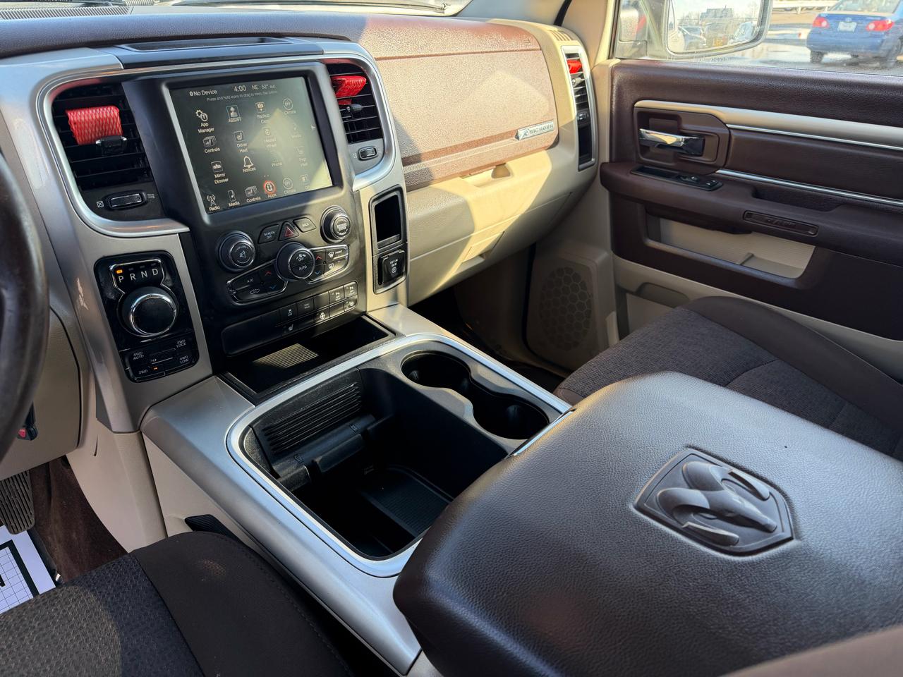 RAM 1500 Big Horn 4x4 Crew Cab 5'7" Box 2017