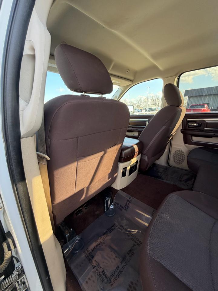 RAM 1500 Big Horn 4x4 Crew Cab 5'7" Box 2017