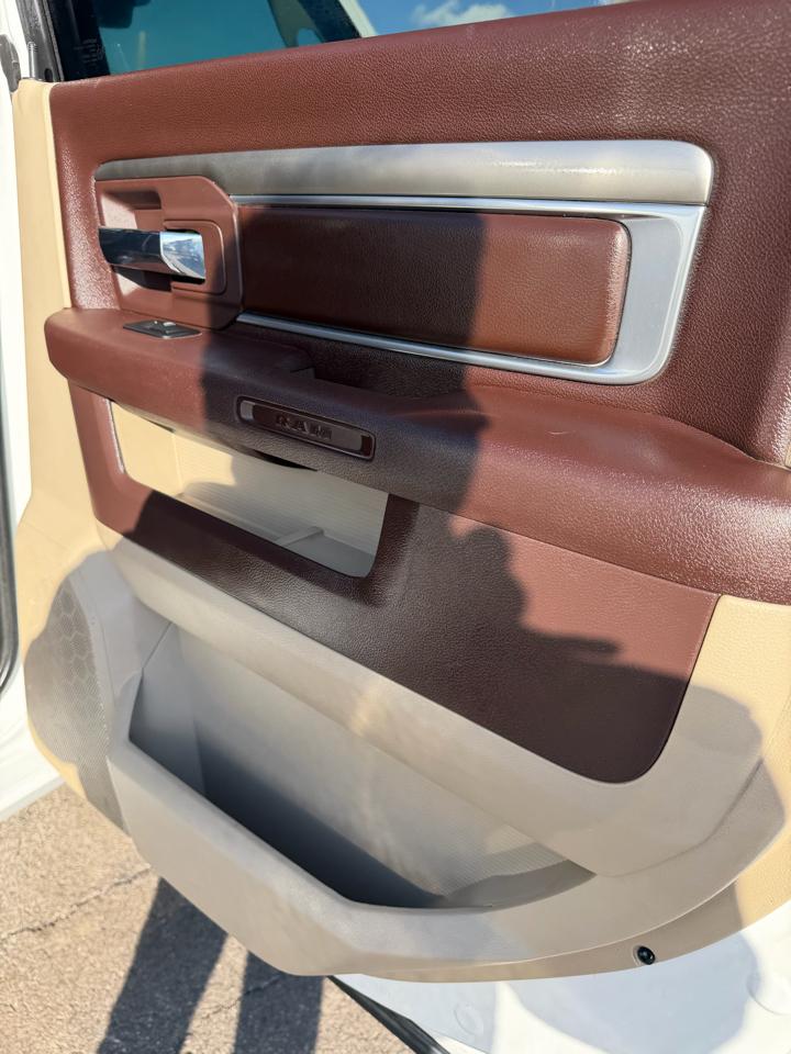 RAM 1500 Big Horn 4x4 Crew Cab 5'7" Box 2017