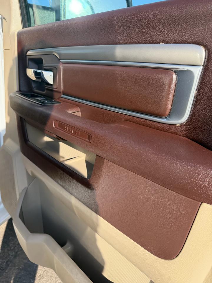 RAM 1500 Big Horn 4x4 Crew Cab 5'7" Box 2017