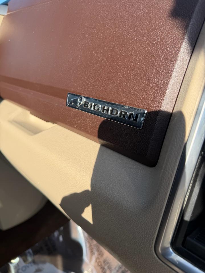 RAM 1500 Big Horn 4x4 Crew Cab 5'7" Box 2017