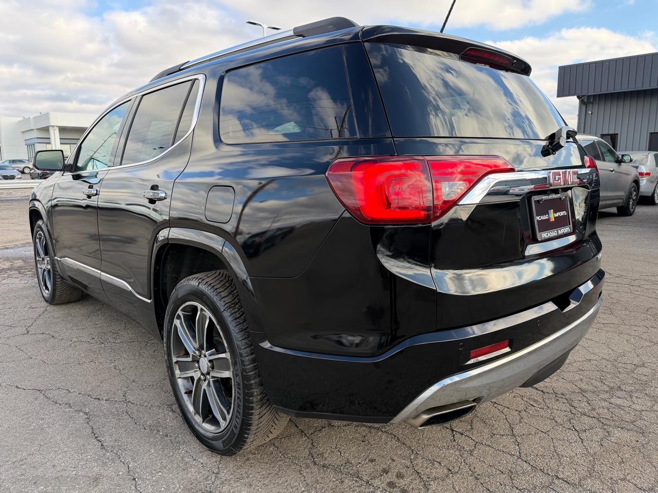 GMC Acadia AWD 4dr Denali 2018