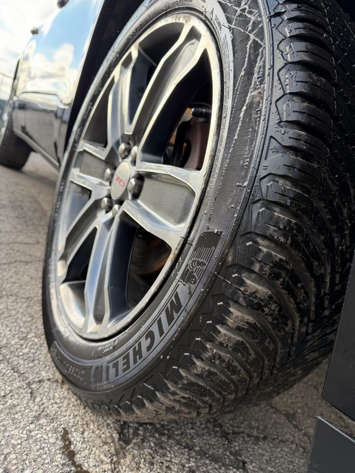 GMC Acadia AWD 4dr Denali 2018