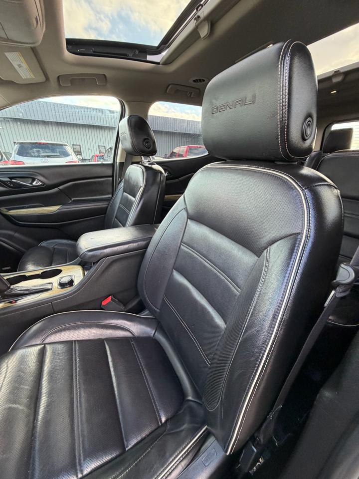 GMC Acadia AWD 4dr Denali 2018