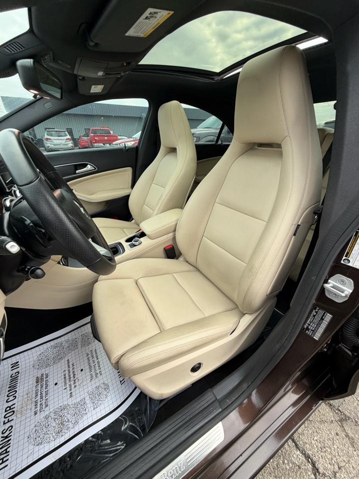 Mercedes-Benz CLA 4dr Sdn CLA 250 4MATIC 2016