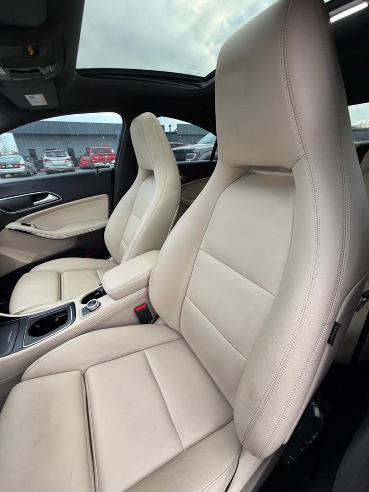 Mercedes-Benz CLA 4dr Sdn CLA 250 4MATIC 2016