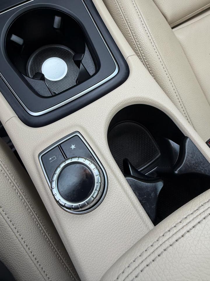 Mercedes-Benz CLA 4dr Sdn CLA 250 4MATIC 2016