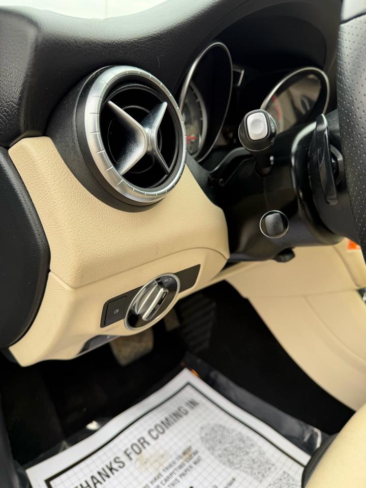 Mercedes-Benz CLA 4dr Sdn CLA 250 4MATIC 2016