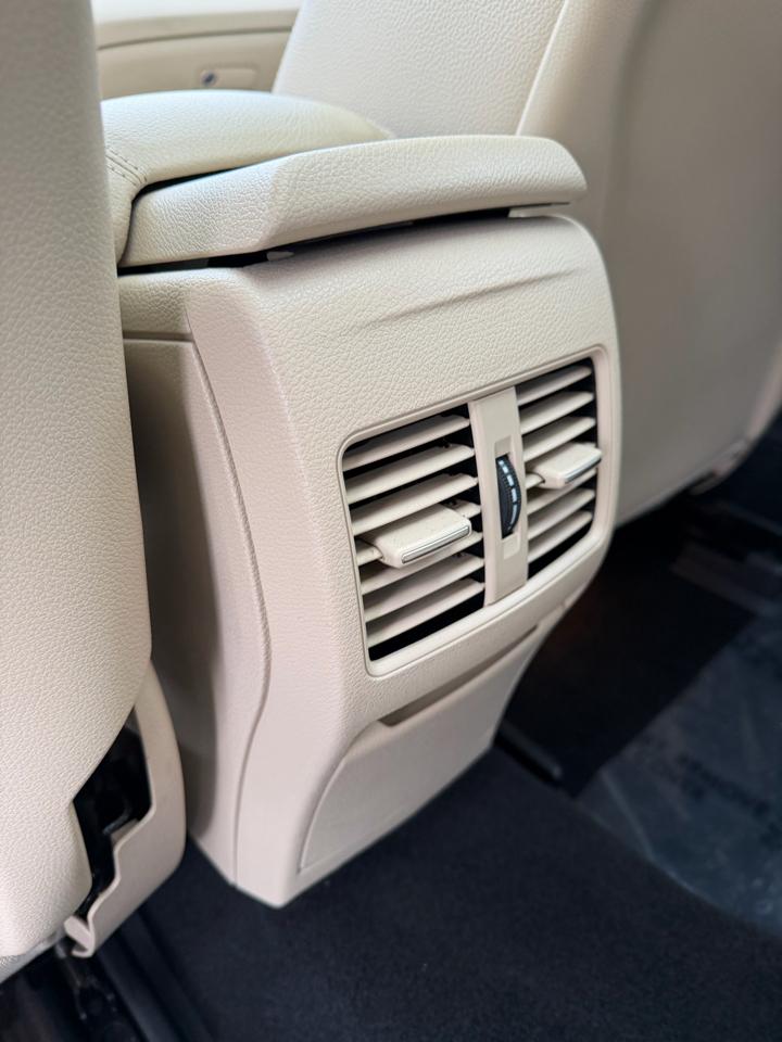 Mercedes-Benz CLA 4dr Sdn CLA 250 4MATIC 2016