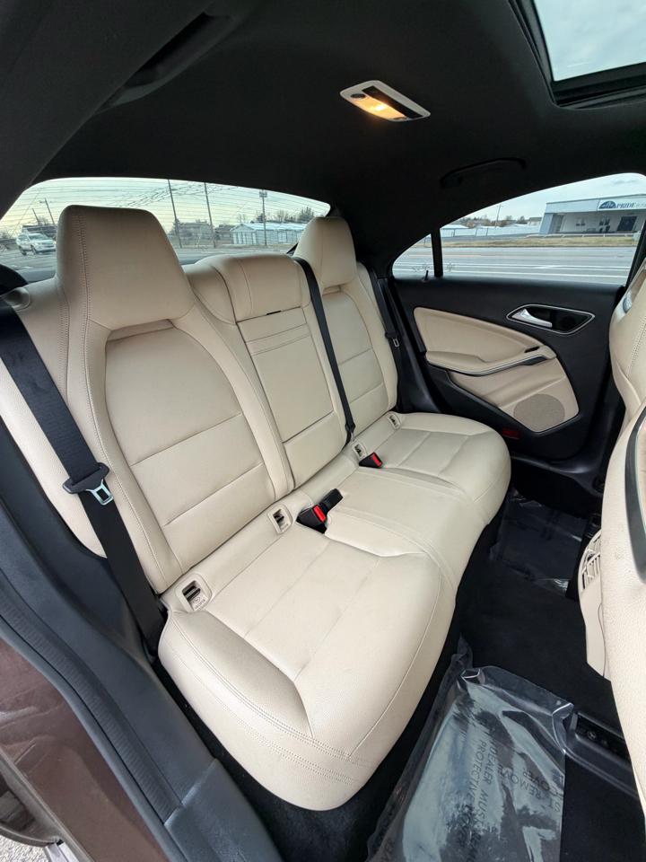 Mercedes-Benz CLA 4dr Sdn CLA 250 4MATIC 2016