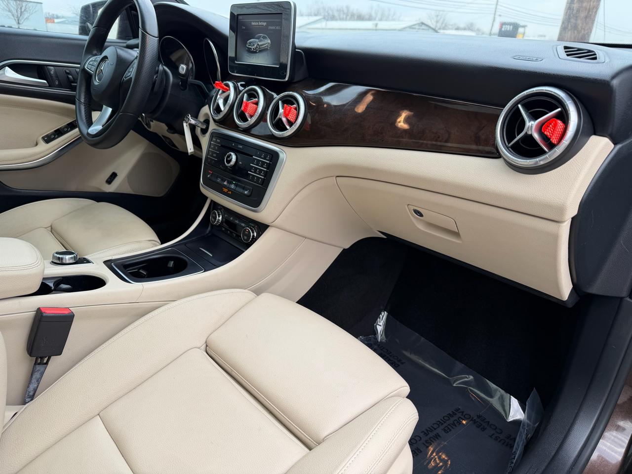 Mercedes-Benz CLA 4dr Sdn CLA 250 4MATIC 2016