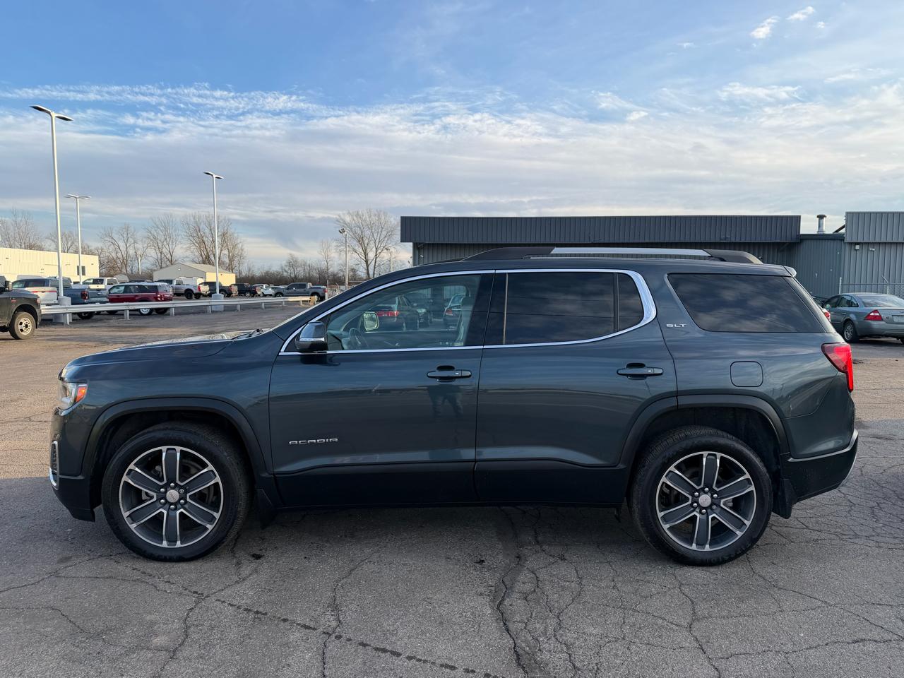 GMC Acadia AWD 4dr SLT 2020