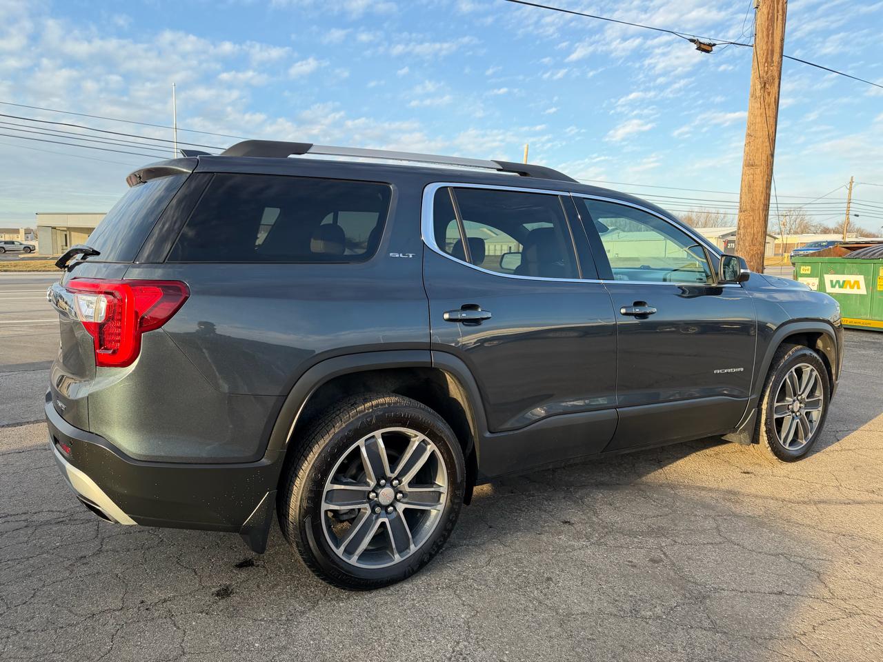 GMC Acadia AWD 4dr SLT 2020