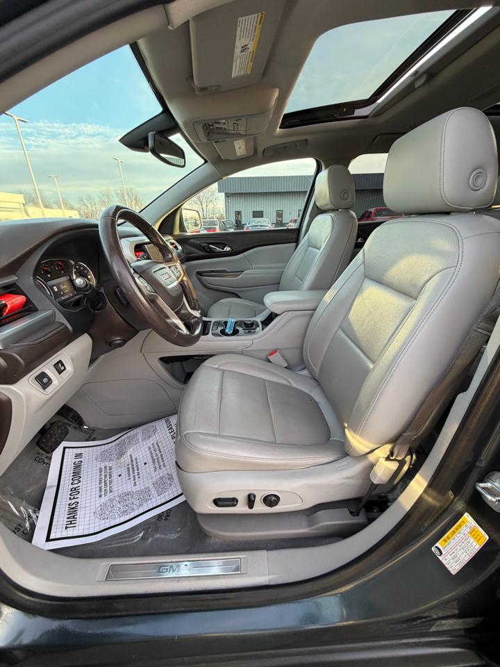 GMC Acadia AWD 4dr SLT 2020