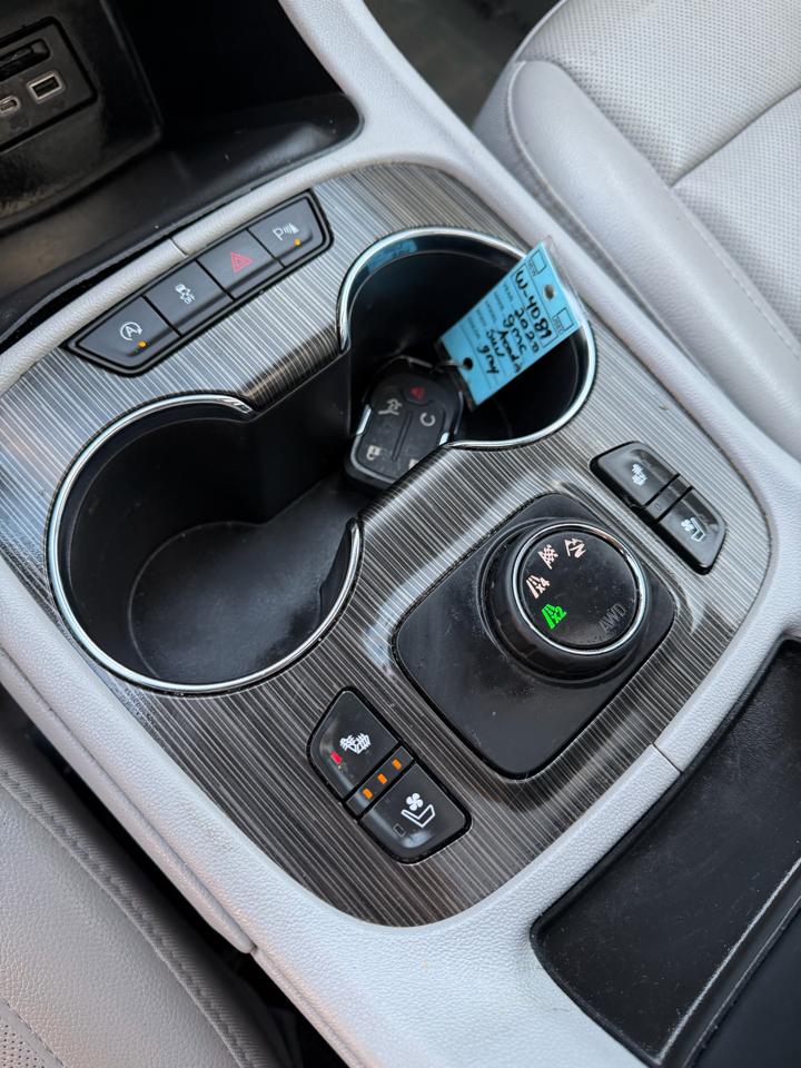 GMC Acadia AWD 4dr SLT 2020