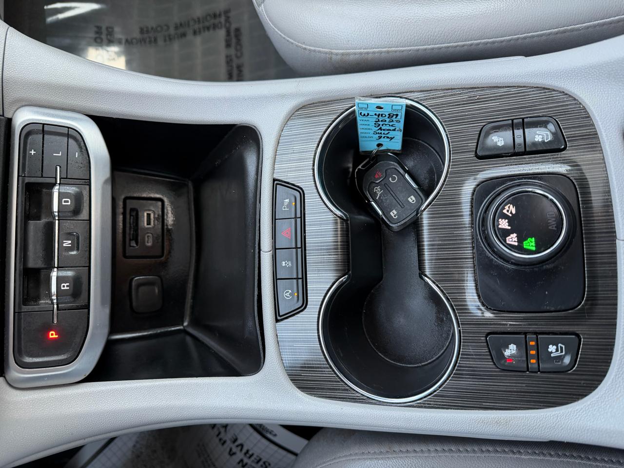 GMC Acadia AWD 4dr SLT 2020