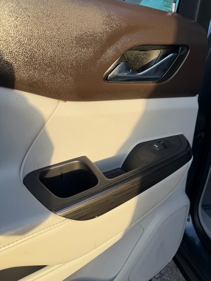 GMC Acadia AWD 4dr SLT 2020