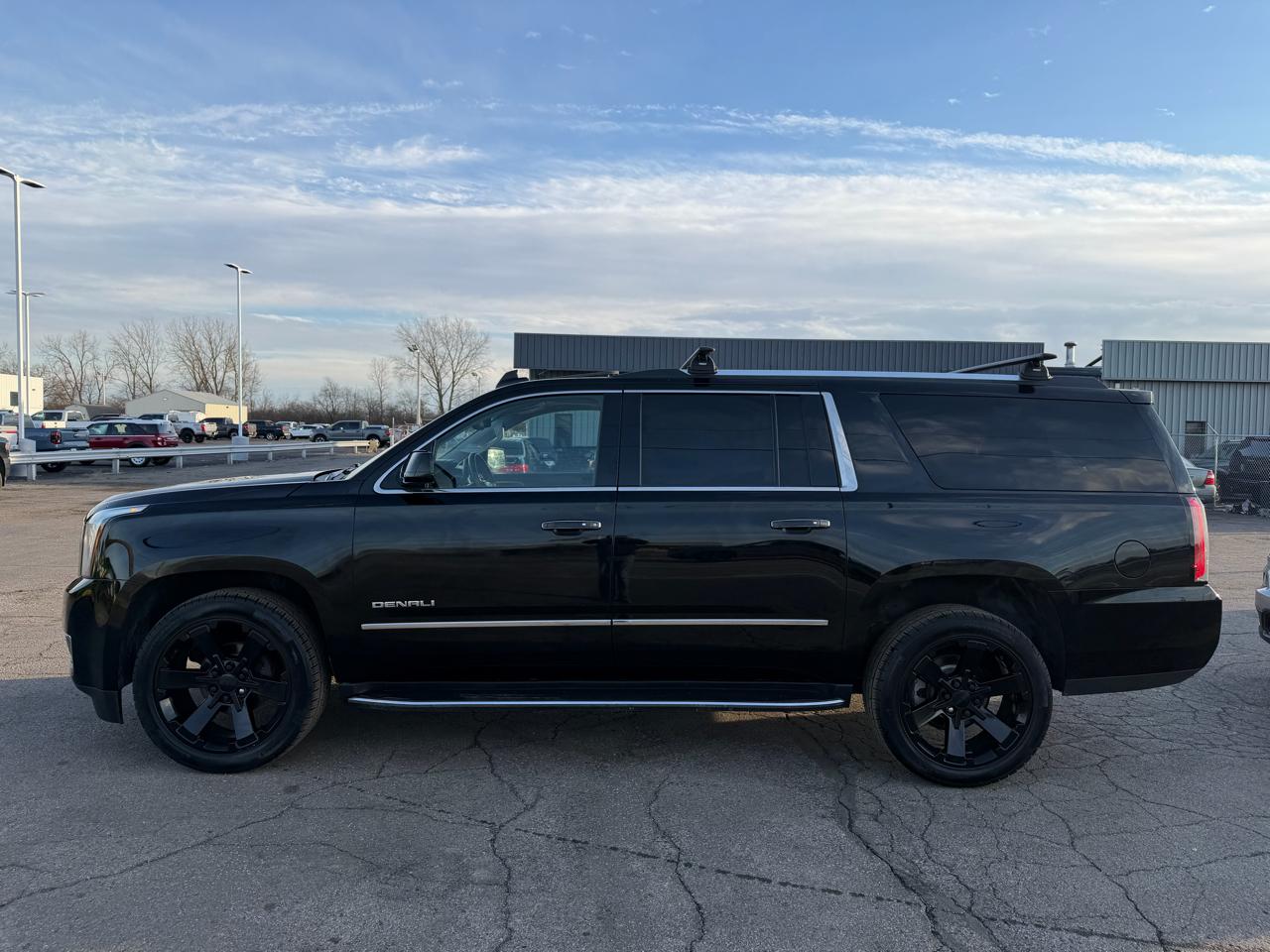 GMC Yukon XL 4WD 4dr Denali 2020