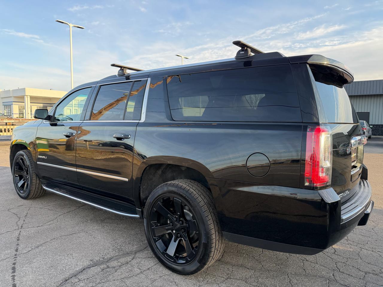 GMC Yukon XL 4WD 4dr Denali 2020