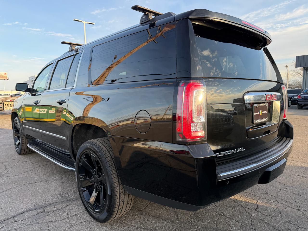 GMC Yukon XL 4WD 4dr Denali 2020