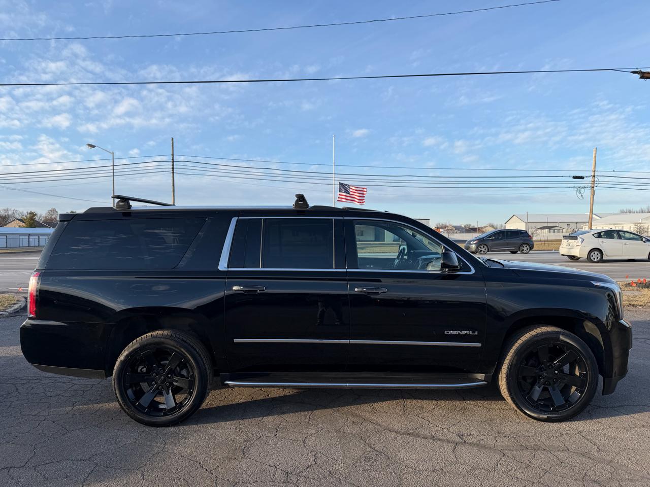 GMC Yukon XL 4WD 4dr Denali 2020