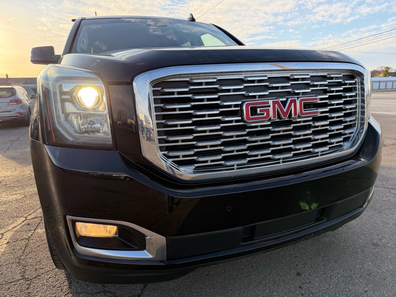 GMC Yukon XL 4WD 4dr Denali 2020