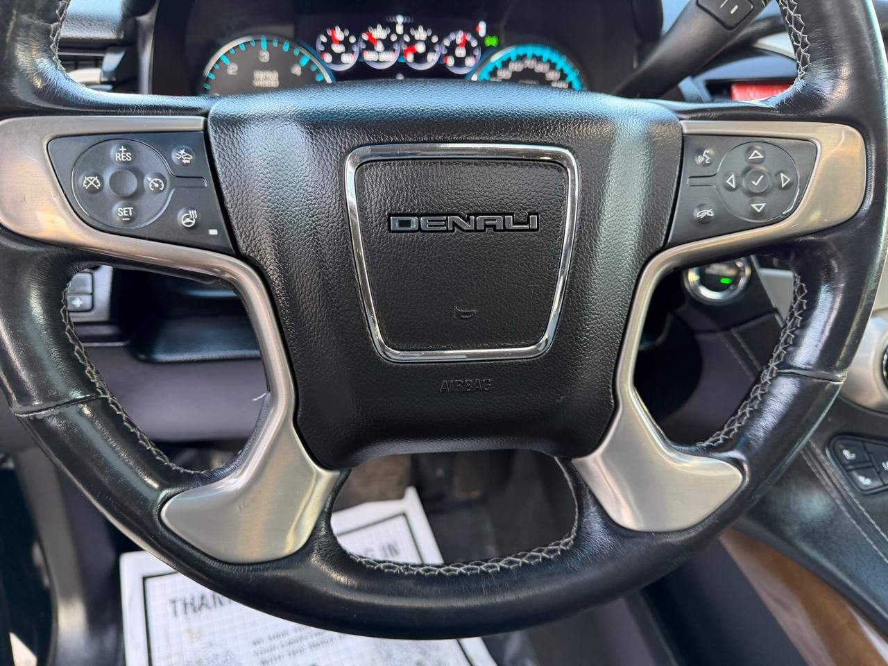 GMC Yukon XL 4WD 4dr Denali 2020