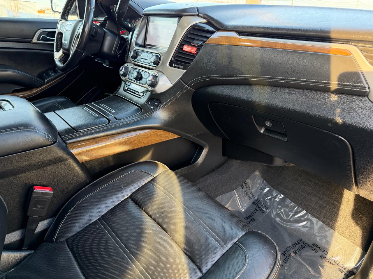 GMC Yukon XL 4WD 4dr Denali 2020