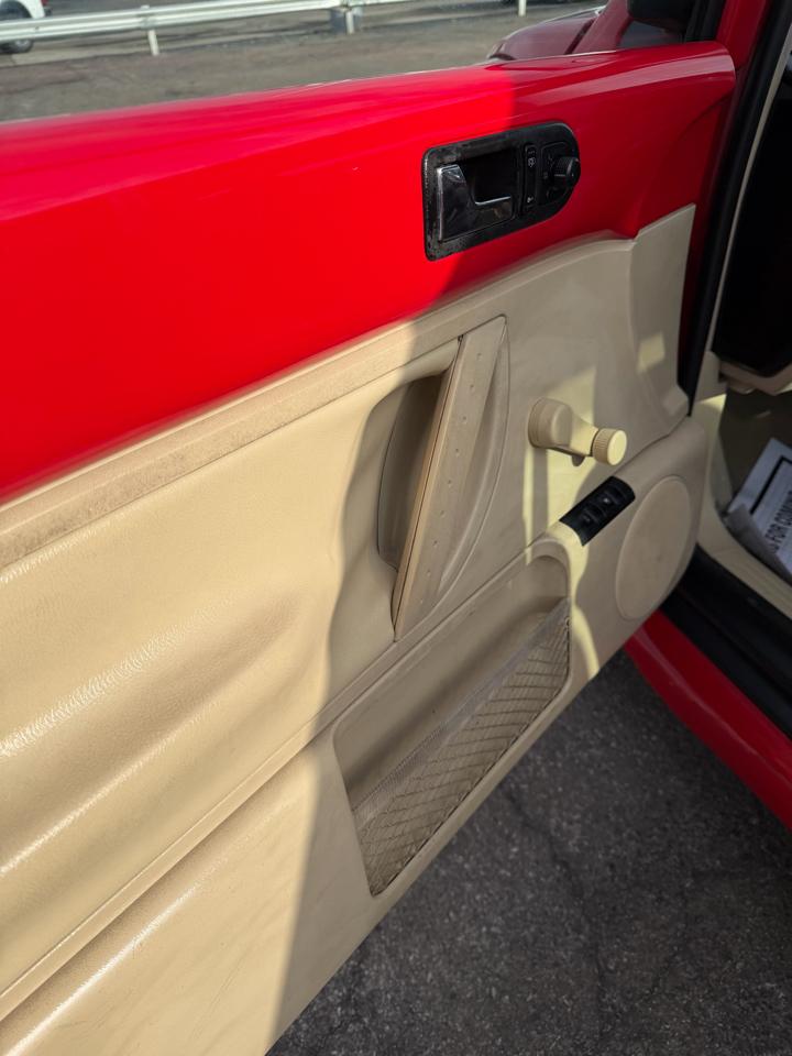 Volkswagen New Beetle 2dr Cpe GL Auto 1999