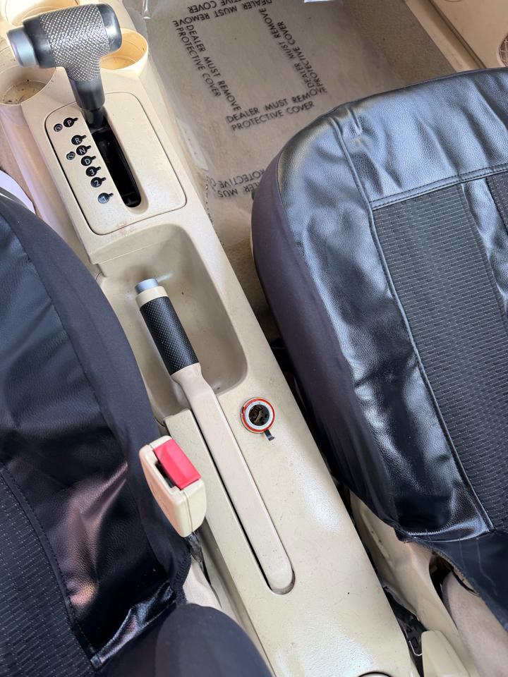 Volkswagen New Beetle 2dr Cpe GL Auto 1999