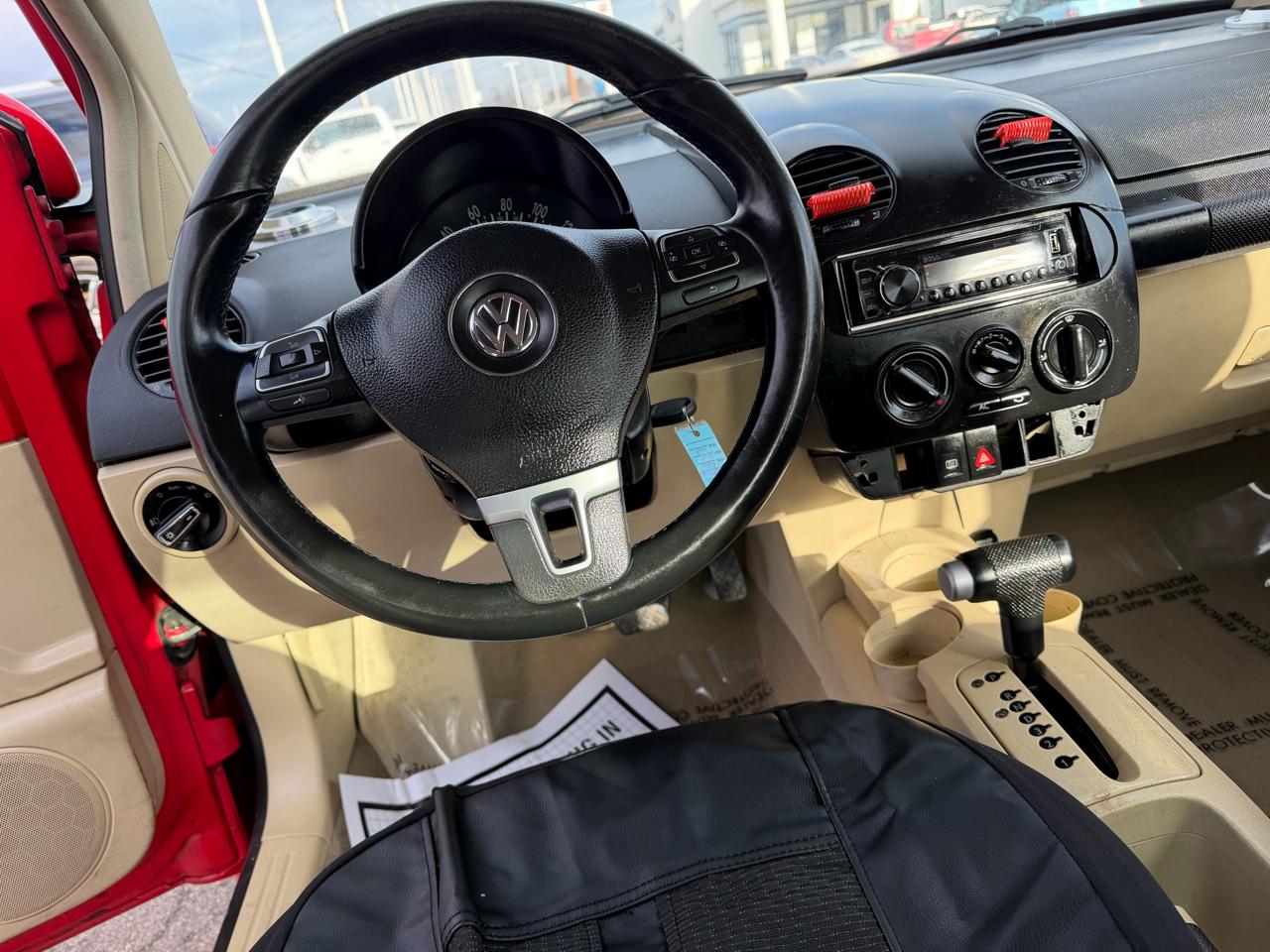 Volkswagen New Beetle 2dr Cpe GL Auto 1999