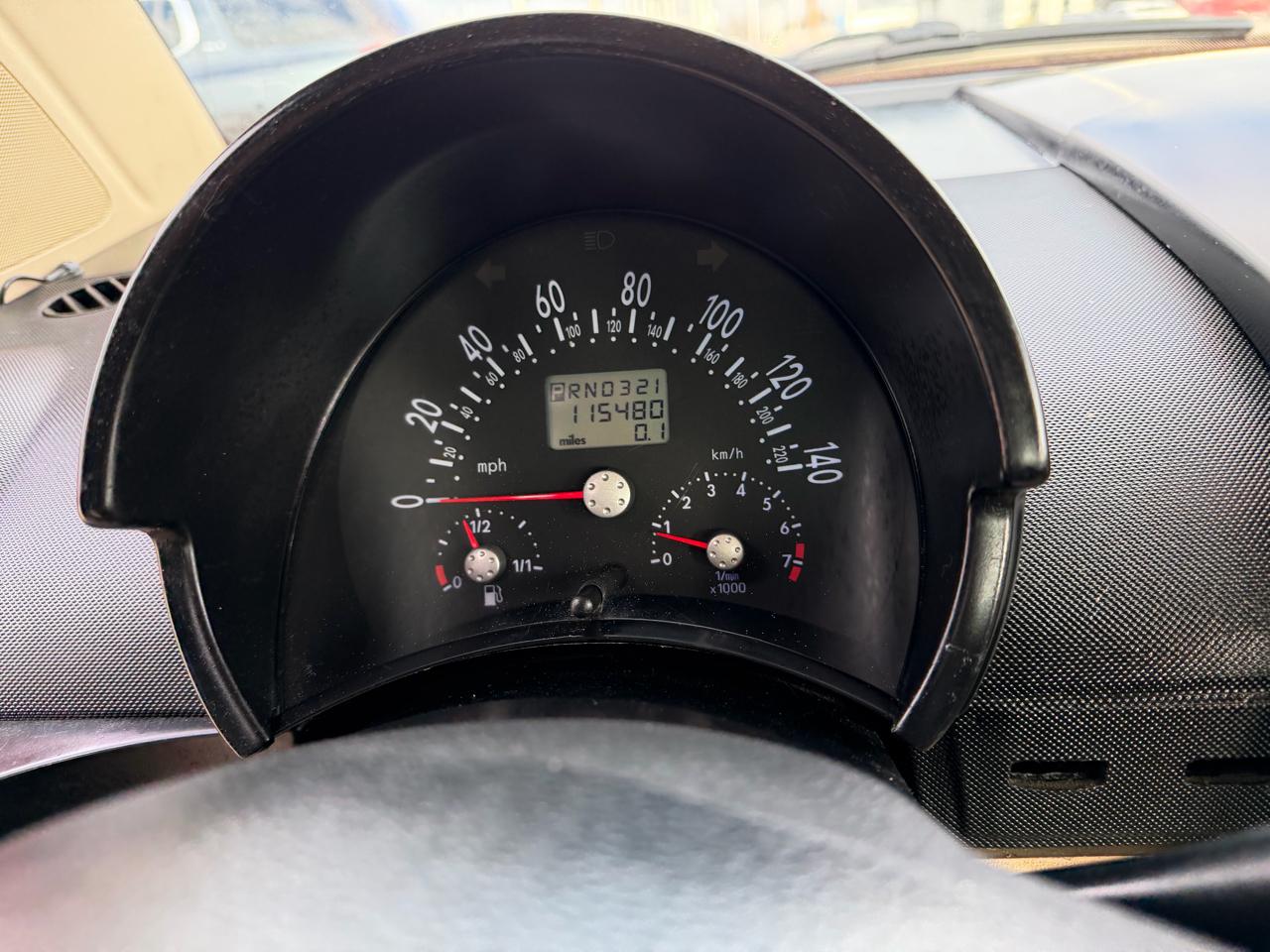 Volkswagen New Beetle 2dr Cpe GL Auto 1999