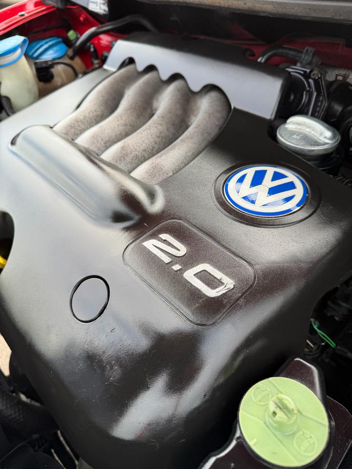 Volkswagen New Beetle 2dr Cpe GL Auto 1999