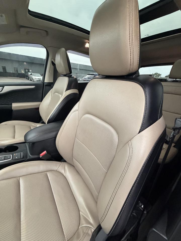 2020 Ford Escape SEL - Photo 19