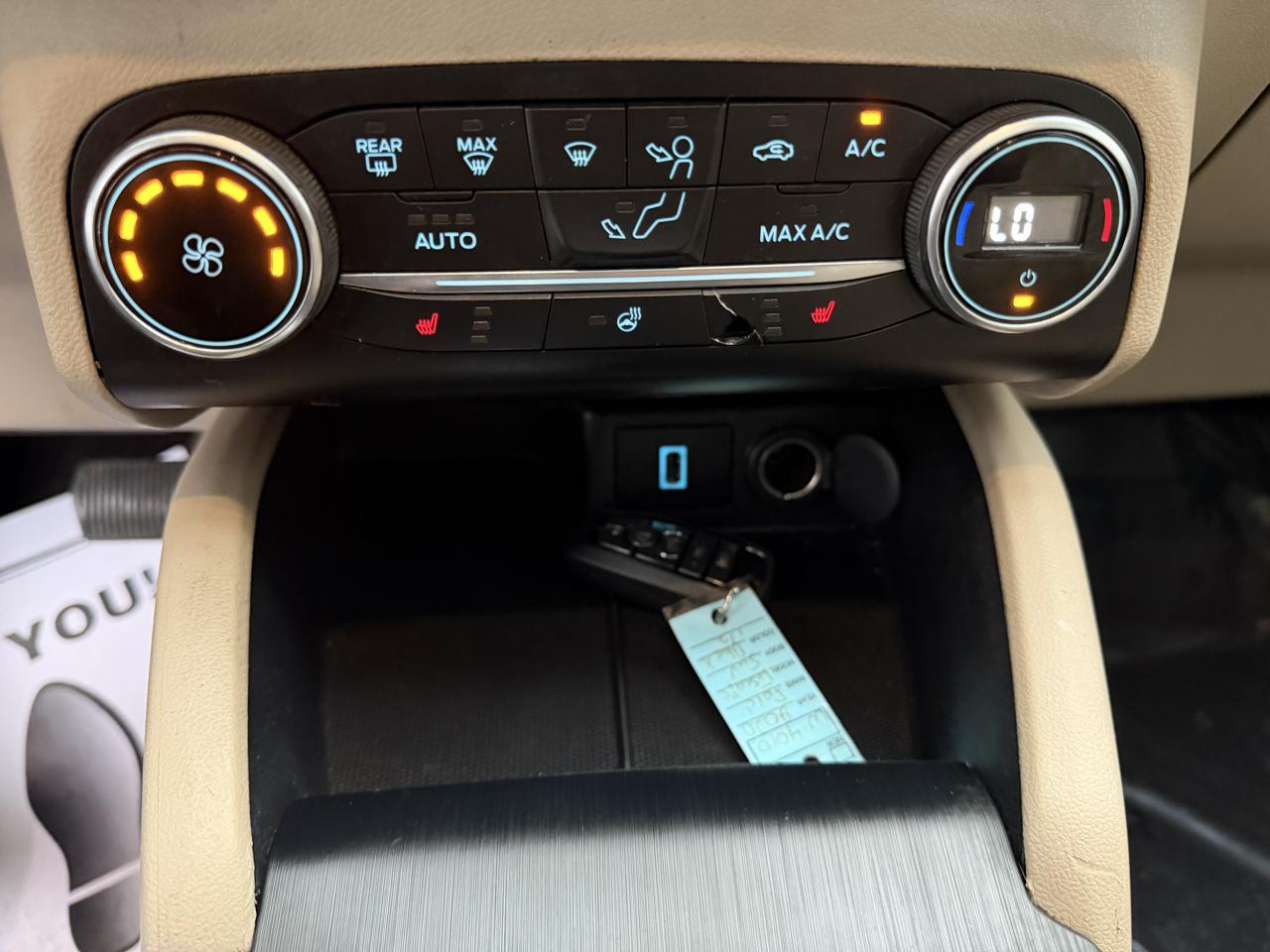 2020 Ford Escape SEL - Photo 27