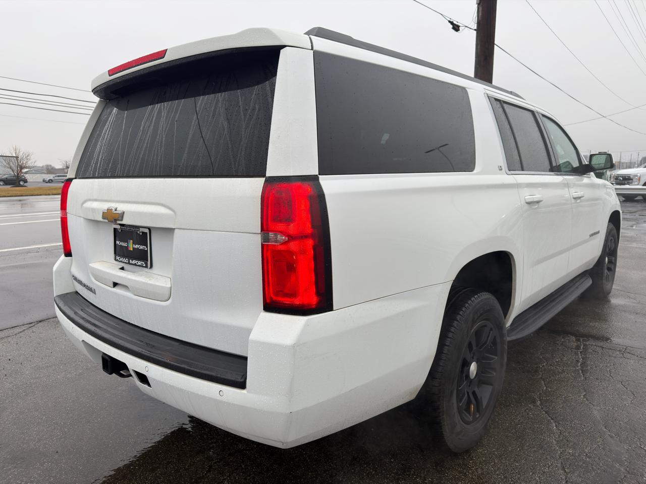 Chevrolet Suburban 4WD 4dr 1500 LT 2019
