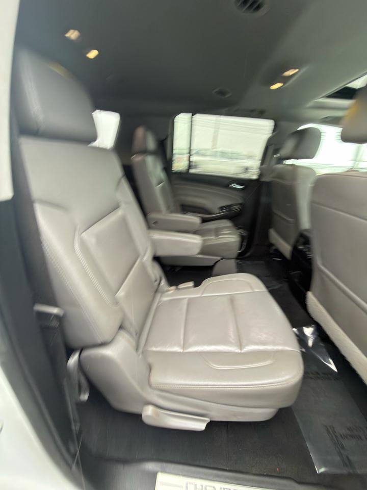 Chevrolet Suburban 4WD 4dr 1500 LT 2019