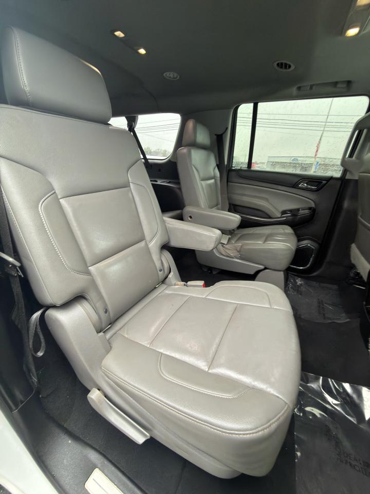 Chevrolet Suburban 4WD 4dr 1500 LT 2019