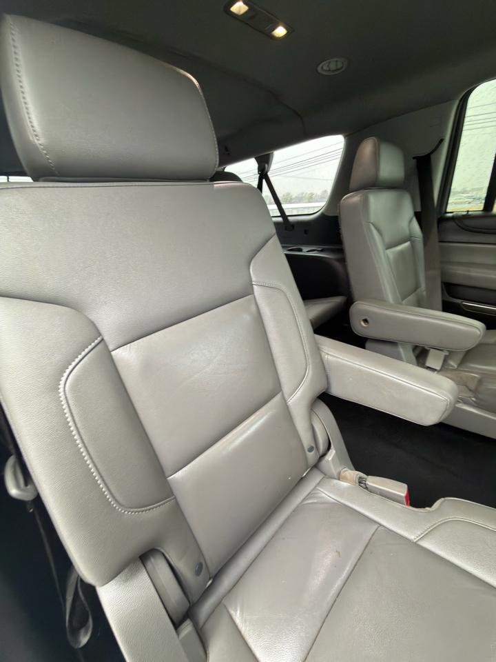 Chevrolet Suburban 4WD 4dr 1500 LT 2019