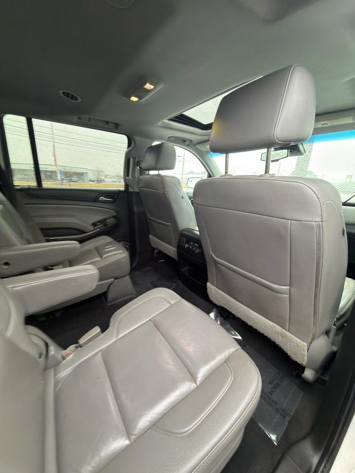 Chevrolet Suburban 4WD 4dr 1500 LT 2019