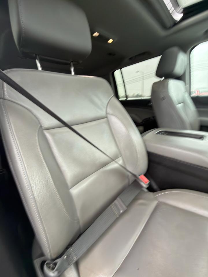 Chevrolet Suburban 4WD 4dr 1500 LT 2019
