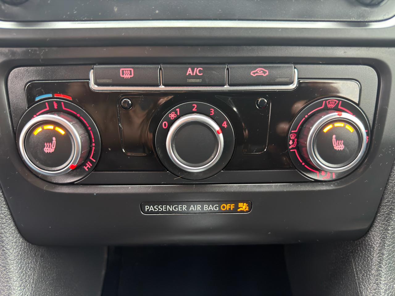 Volkswagen GTI 4dr HB DSG *Ltd Avail* 2013