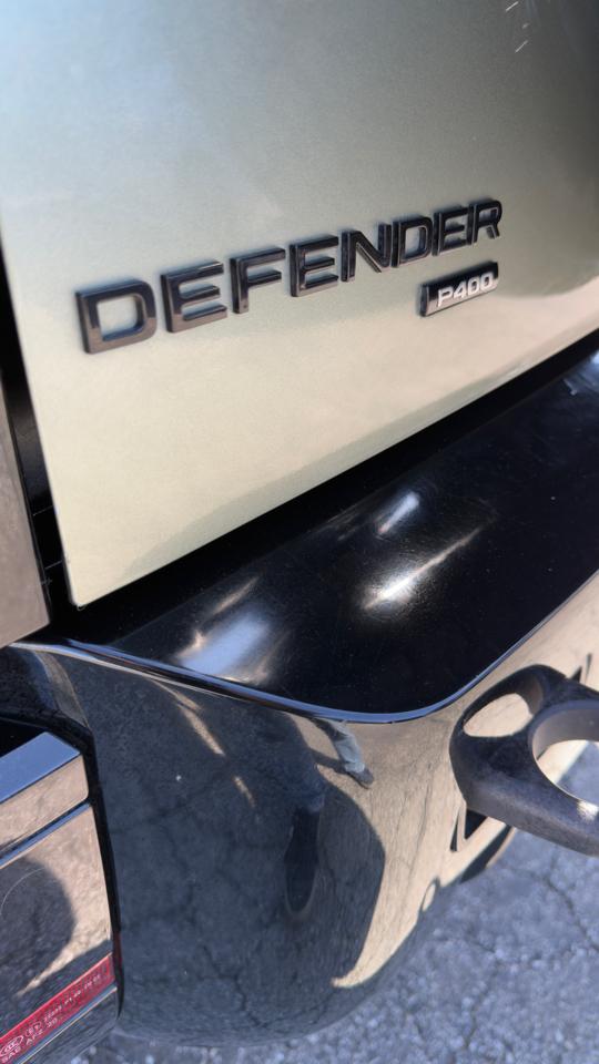 Land Rover Defender 110 P400 X-Dynamic SE 2022