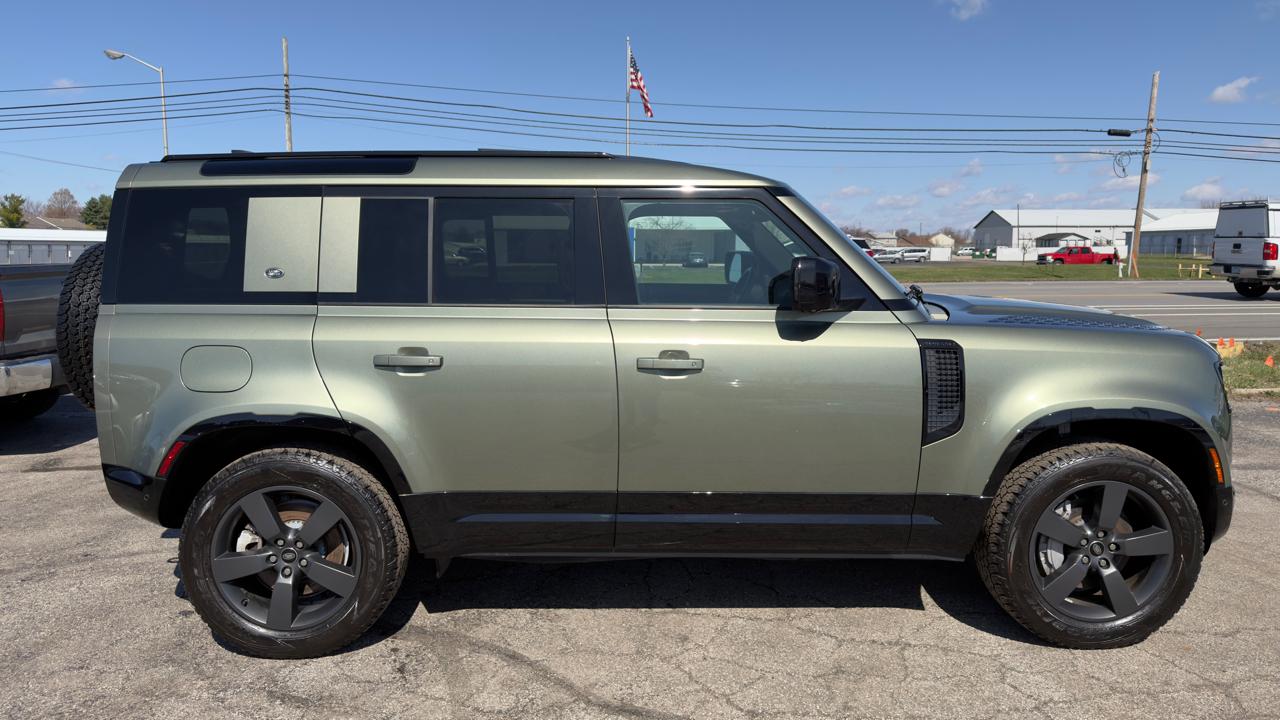 Land Rover Defender 110 P400 X-Dynamic SE 2022