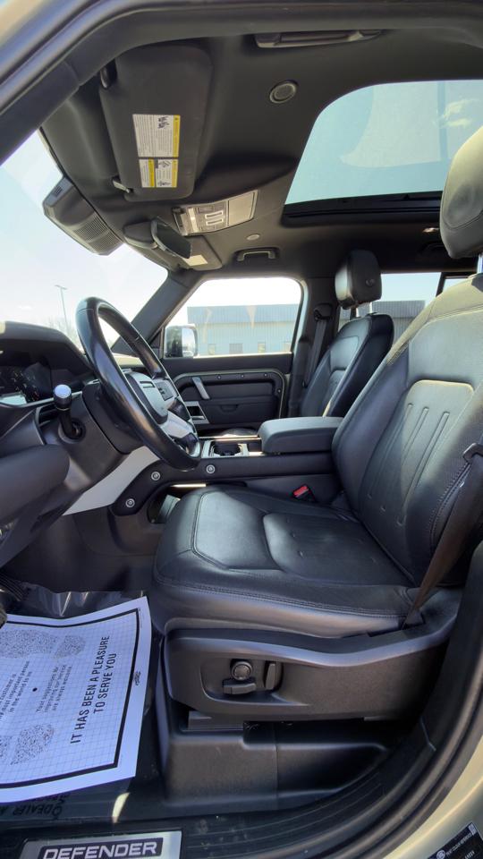 Land Rover Defender 110 P400 X-Dynamic SE 2022