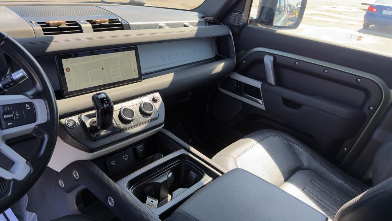 Land Rover Defender 110 P400 X-Dynamic SE 2022