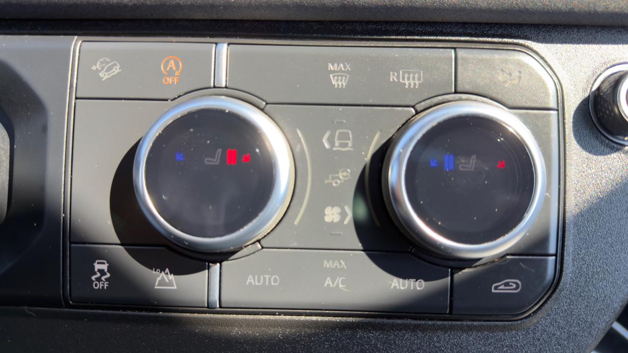 Land Rover Defender 110 P400 X-Dynamic SE 2022