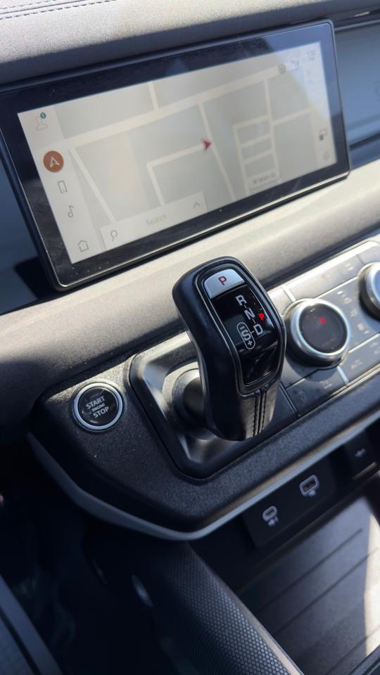 Land Rover Defender 110 P400 X-Dynamic SE 2022