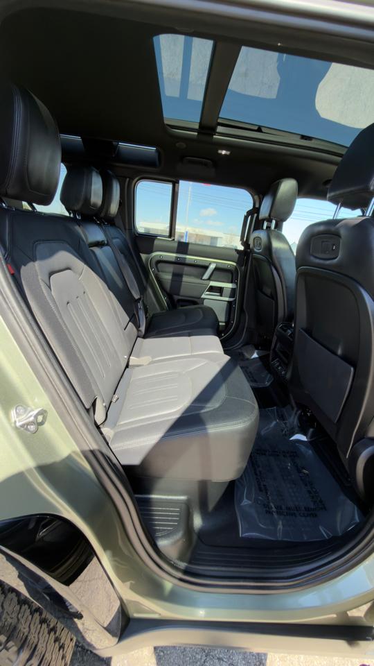 Land Rover Defender 110 P400 X-Dynamic SE 2022