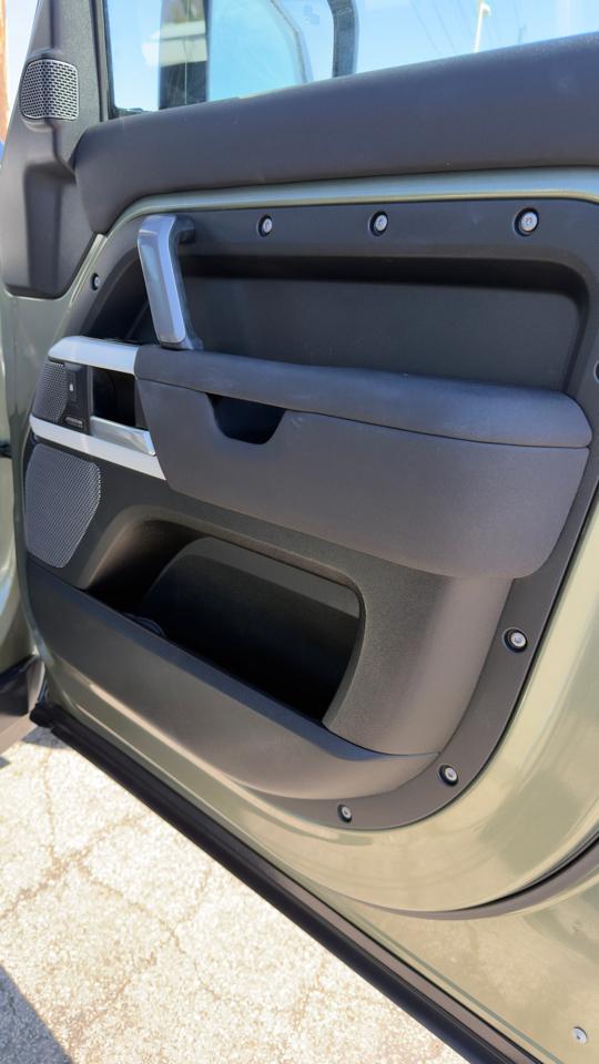 Land Rover Defender 110 P400 X-Dynamic SE 2022